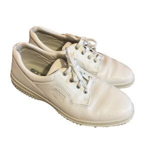 Ecco Womens Soft Classic Sneakers Shoes White Leather Lace Up Size 39 EU 8.5 US